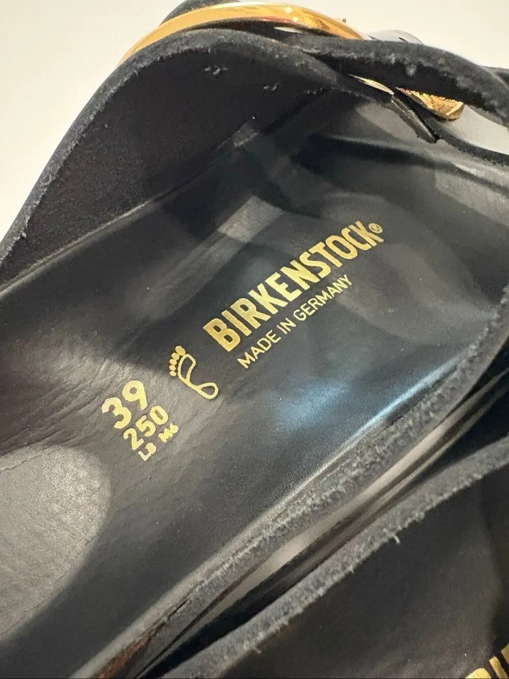 NWOT Birkenstock Arizona Big Buckle High Shine Sandals Black size 39 $175.00